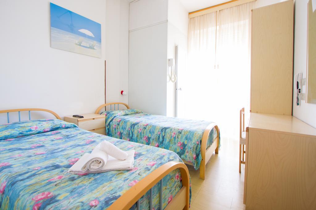 Hotel Hamburg Senigallia Pokoj fotografie